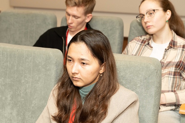 Слушатели Школы предпринимательства МТПП узнали все о конъюнктуре международного рынка