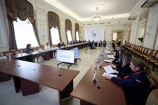 Владимир Платонов представил проект «Начни свой бизнес с Москвой» на конференции «МежВУЗ – от локальных вызовов к международным решениям»